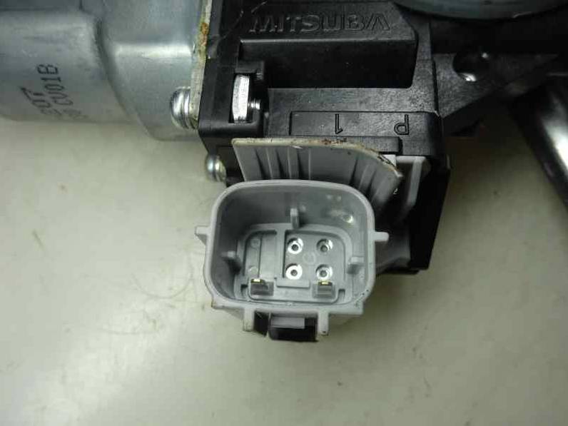 ELEVALUNAS TRASERO IZQUIERDO NISSAN JUKE 2015 1.5 TURBODIESEL (110 CV)