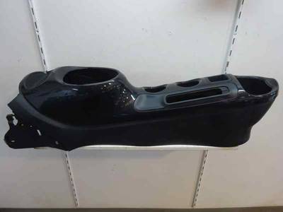 APOYABRAZOS CENTRAL NISSAN JUKE 2015 1.5 TURBODIESEL (110 CV)