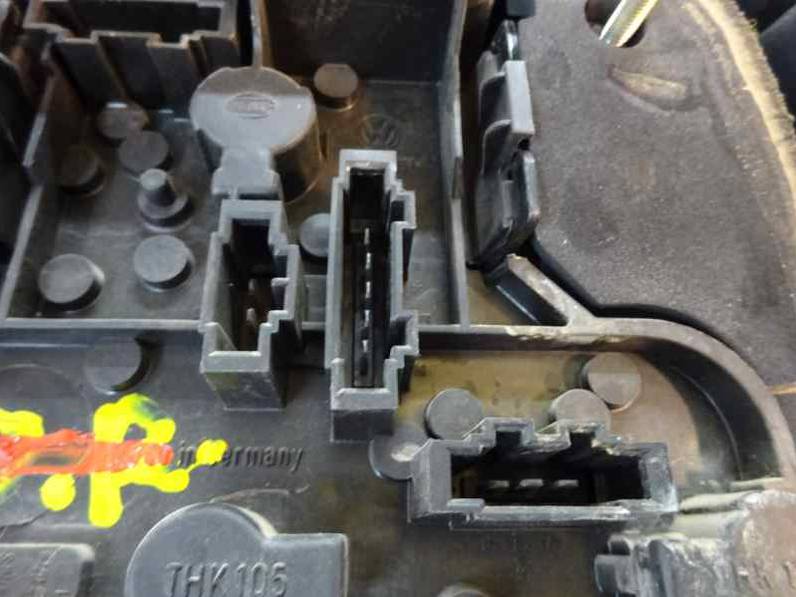 PILOTO TRASERO IZQUIERDO VOLKSWAGEN GOLF III BERLINA 1994 1.6 (75 CV)