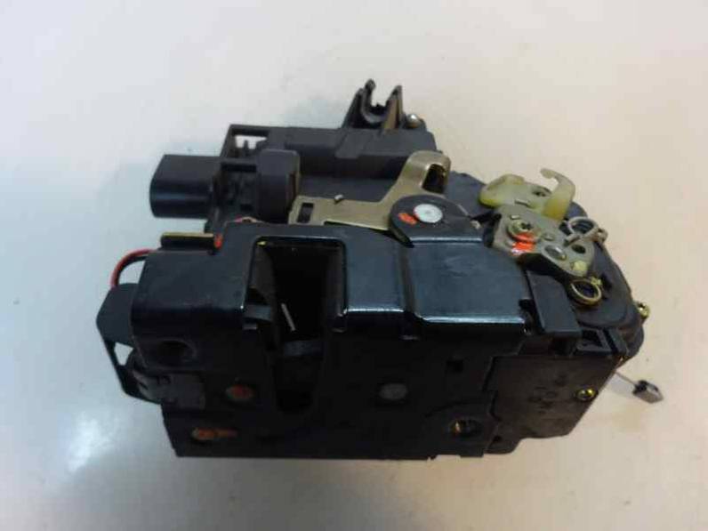 CERRADURA PUERTA DELANTERA DERECHA SEAT TOLEDO 2000 1.9 TDI (110 CV)