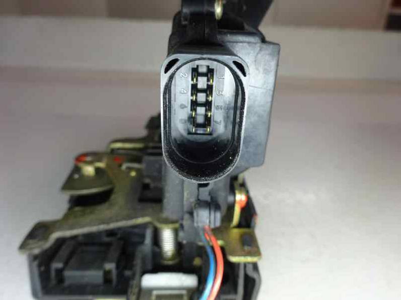 CERRADURA PUERTA DELANTERA DERECHA SEAT TOLEDO 2000 1.9 TDI (110 CV)