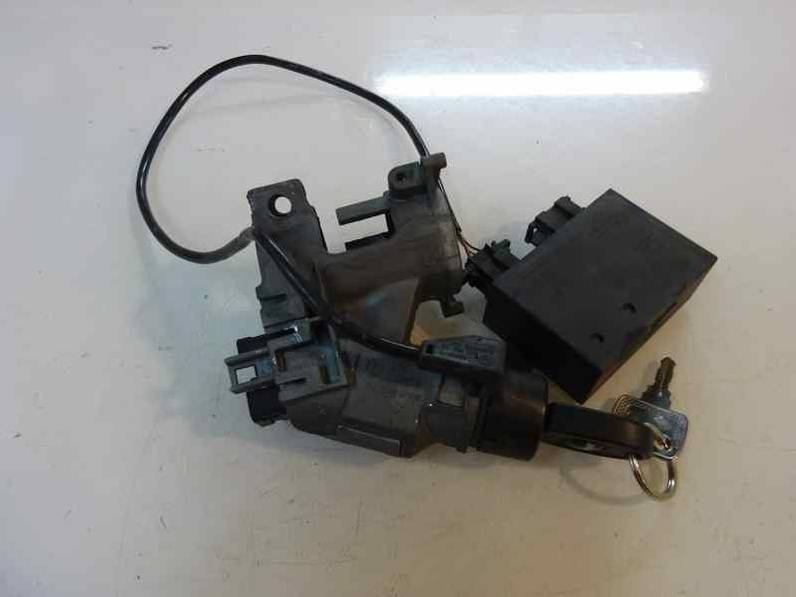 CONMUTADOR DE ARRANQUE VOLKSWAGEN POLO BERLINA 1999 1.0 (50 CV)