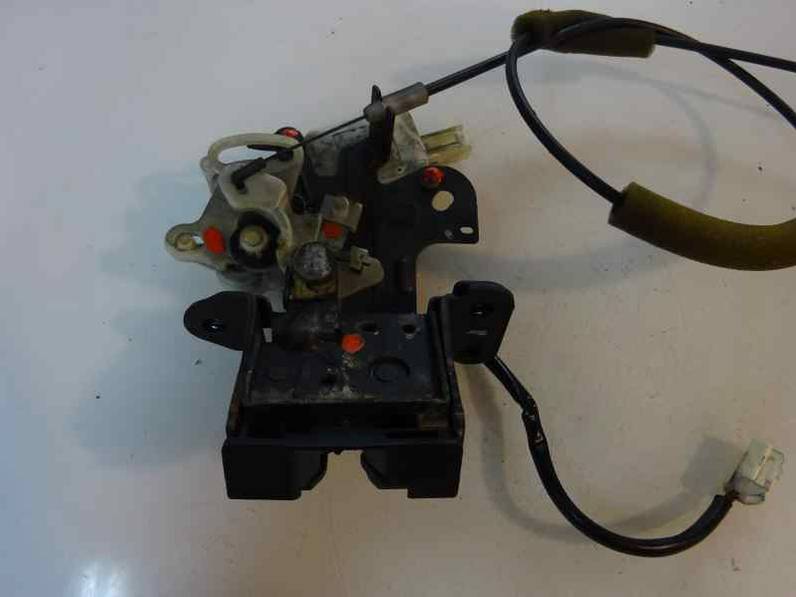 CERRADURA MALETERO PORTON MAZDA 3 BERLINA 2006 1.6 CD D (109 CV)