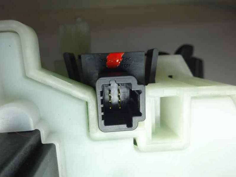 MANDO MULTIFUNCION RENAULT MEGANE III BERLINA 5 P 2010 1.5 DCI D FAP (110 CV)