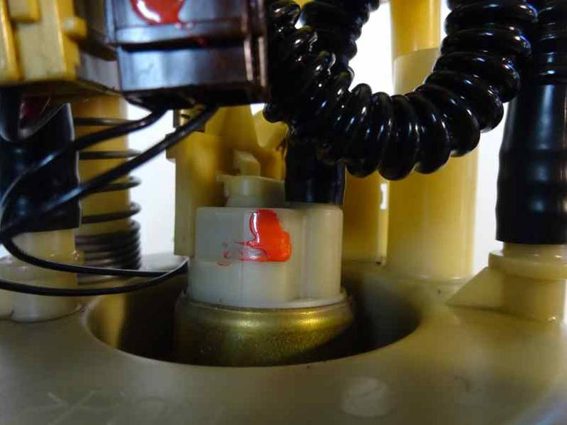 BOMBA COMBUSTIBLE RENAULT CLIO II FASE II 2003 1.2 (75 CV)