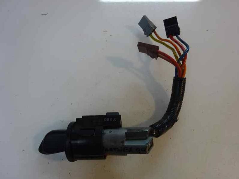 CONMUTADOR DE ARRANQUE PEUGEOT PARTNER 2000 1.9 D (69 CV)