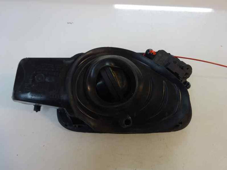 TAPA EXTERIOR COMBUSTIBLE AUDI A3 SPORTBACK 2016 1.6 TDI (110 CV)