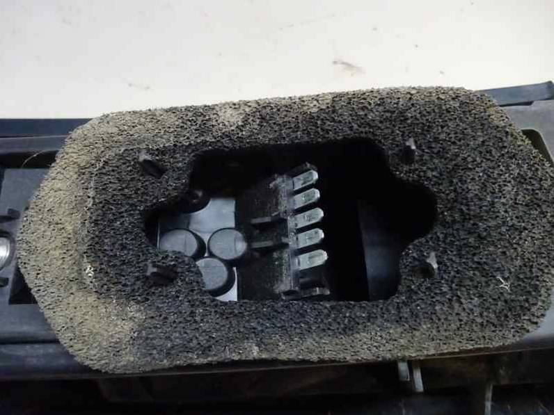 PILOTO TRASERO DERECHO OPEL MERIVA 2004 1.6 (87 CV)