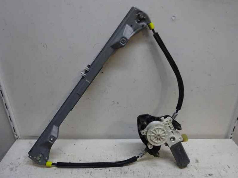 ELEVALUNAS DELANTERO DERECHO RENAULT CLIO II FASE II 2003 1.2 (58 CV)