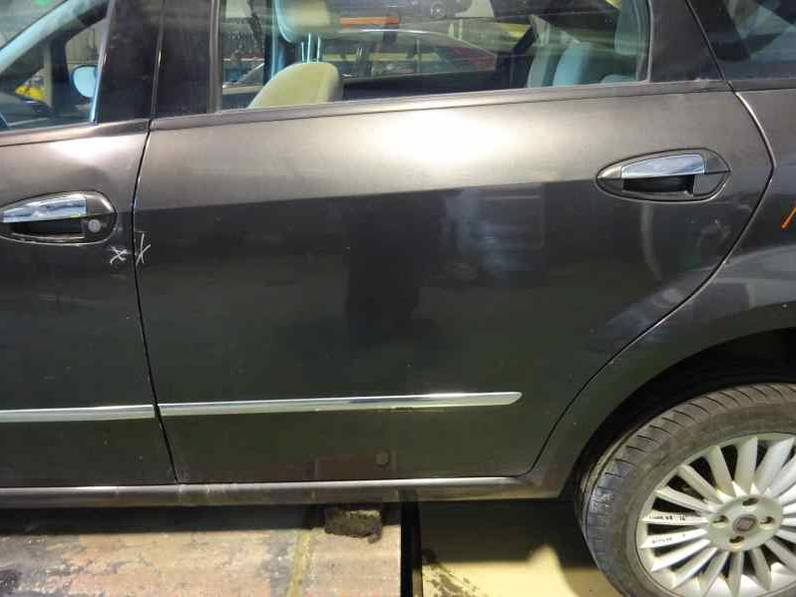PUERTA TRASERA IZQUIERDA FIAT LINEA 2008 1.3 16V JTD (90 CV)