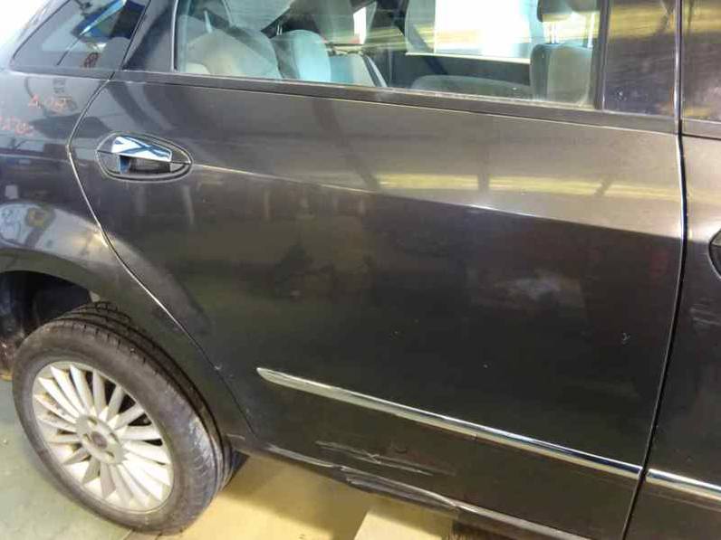 PUERTA TRASERA DERECHA FIAT LINEA 2008 1.3 16V JTD (90 CV)