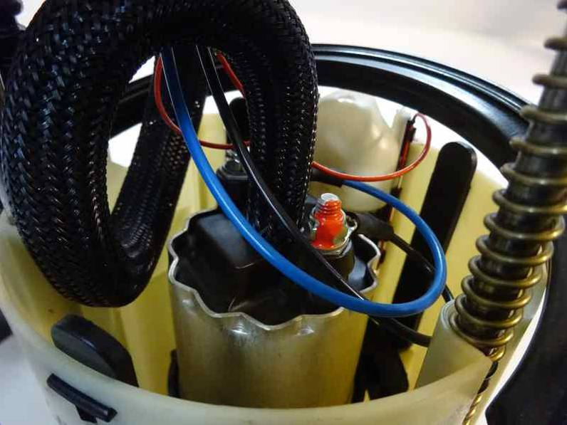 BOMBA COMBUSTIBLE FIAT LINEA 2008 1.3 16V JTD (90 CV)