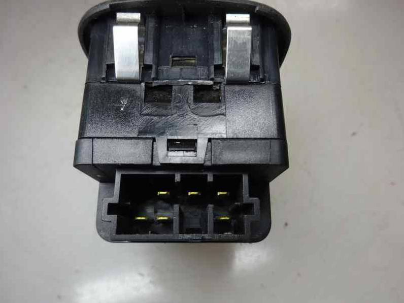 MANDO ELEVALUNAS DELANTERO IZQUIERDO PEUGEOT 306 BERLINA 3 4 5 PUERTAS 2000 1.9 D (69 CV)