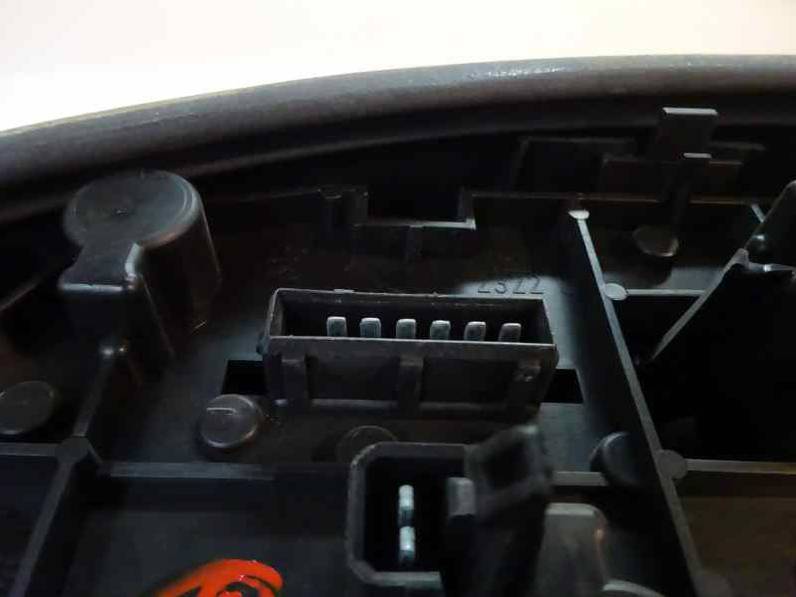 PILOTO TRASERO IZQUIERDO PEUGEOT 306 BERLINA 3 4 5 PUERTAS 2000 1.9 D (69 CV)