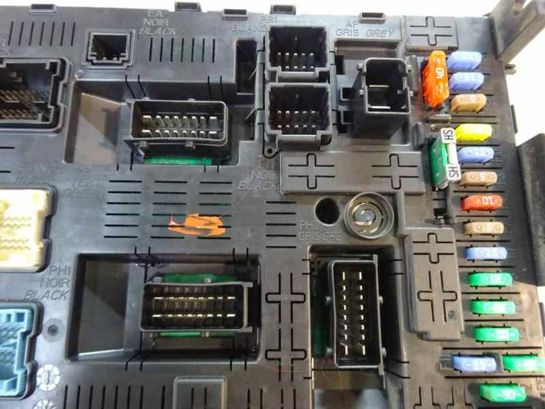 CAJA RELES FUSIBLES PEUGEOT PARTNER KOMBI 2011 1.6 16V HDI (90 CV)