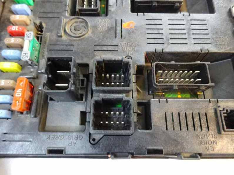 CAJA RELES FUSIBLES PEUGEOT 407 2007 2.0 16V HDI (136 CV)