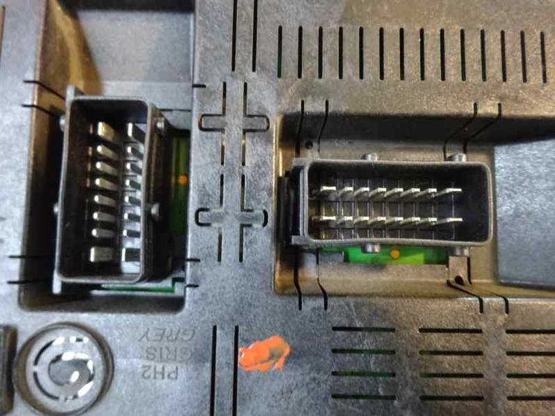 CAJA RELES FUSIBLES PEUGEOT 407 2007 2.0 16V HDI (136 CV)