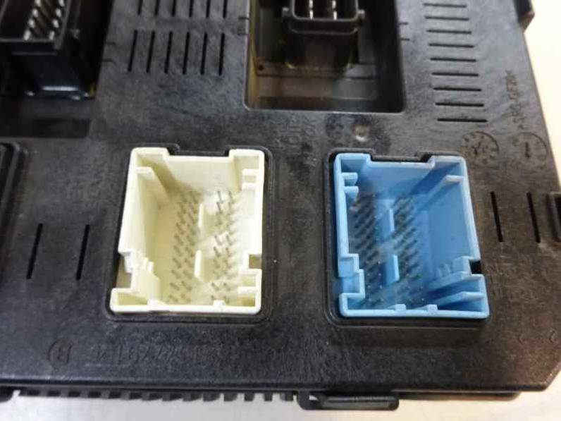 CAJA RELES FUSIBLES PEUGEOT 407 2007 2.0 16V HDI (136 CV)