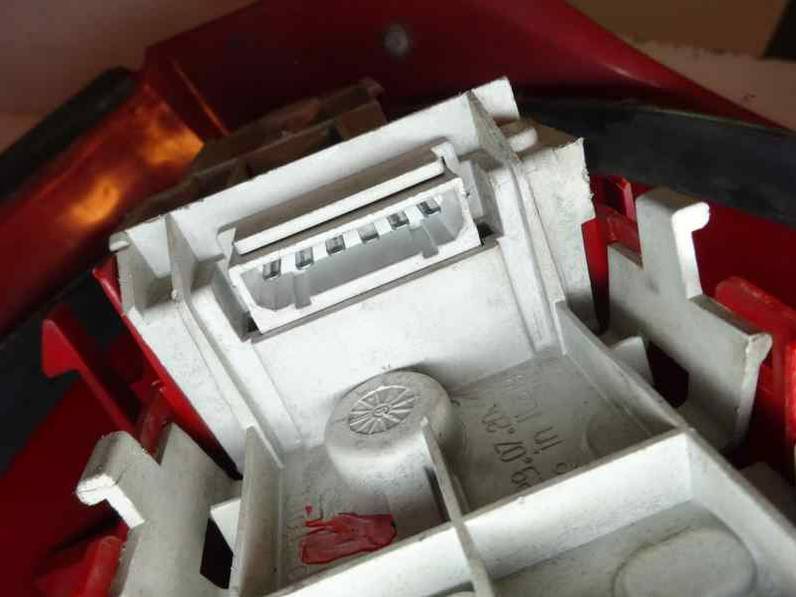 PILOTO TRASERO DERECHO AUDI A3 1998 1.9 TDI (110 CV)