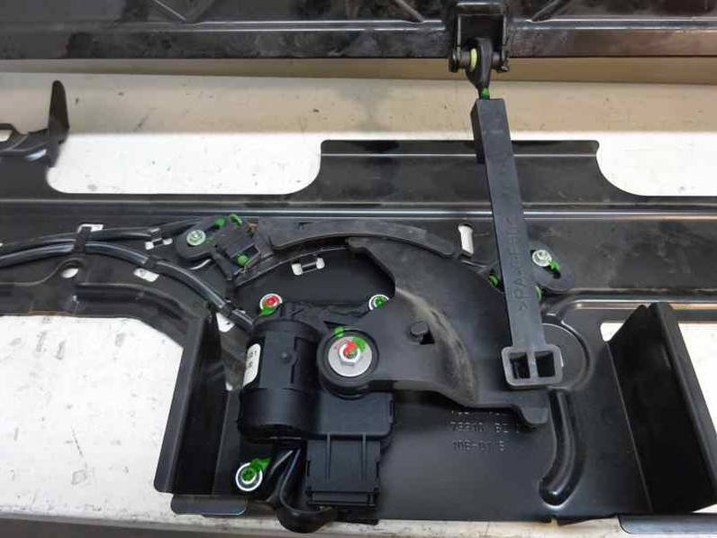 BANDEJA TRASERA NISSAN MICRA C C 2005 1.4 (88 CV)