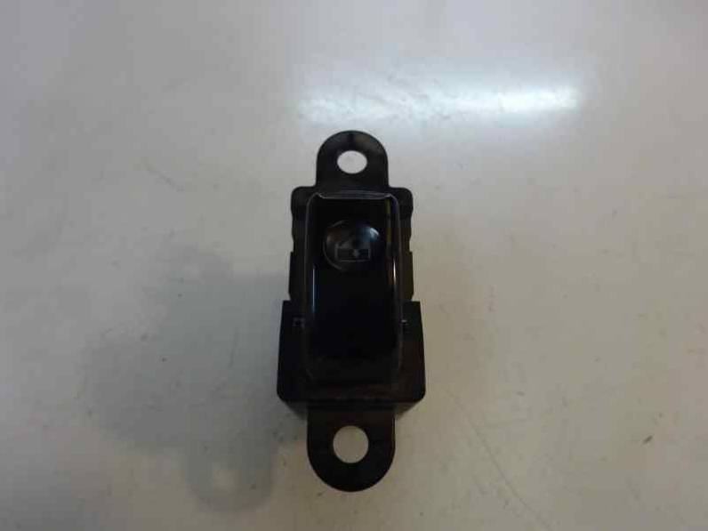 MANDO ELEVALUNAS DELANTERO DERECHO HYUNDAI ATOS PRIME 2001 1.0 (58 CV)