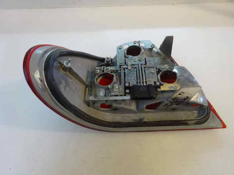 PILOTO TRASERO DERECHO MERCEDES CLASE E BERLINA DIESEL 1998 2.2 CDI (102 CV)