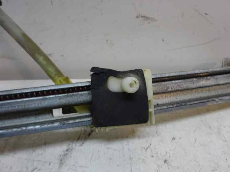 ELEVALUNAS TRASERO IZQUIERDO RENAULT LAGUNA II 2002 1.9 DCI D (120 CV)