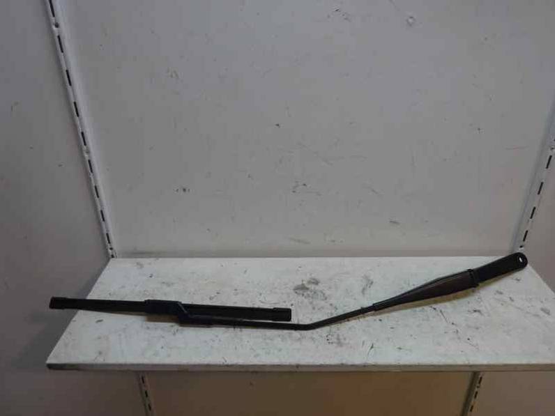 BRAZO LIMPIA DELANTERO DERECHO FORD FIESTA 2016 1.5 TDCI (75 CV)