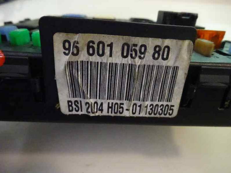 CAJA RELES FUSIBLES CITROEN C4 BERLINA 2005 1.6 16V (109 CV)