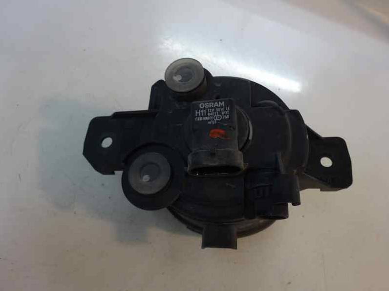 FARO ANTINIEBLA IZQUIERDO RENAULT LAGUNA 2001 1.6 (107 CV)