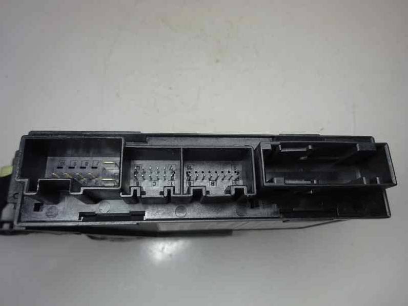 MOTOR ELEVALUNAS TRASERO IZQUIERDO AUDI A4 AVANT 2007 2.0 TDI (140 CV)