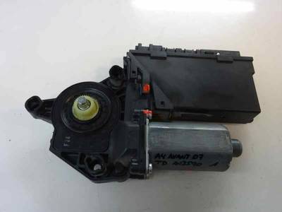 MOTOR ELEVALUNAS TRASERO DERECHO AUDI A4 AVANT 2007 2.0 TDI (140 CV)