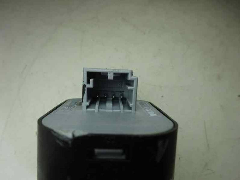 MANDO RETROVISOR AUDI A4 AVANT 2007 2.0 TDI (140 CV)