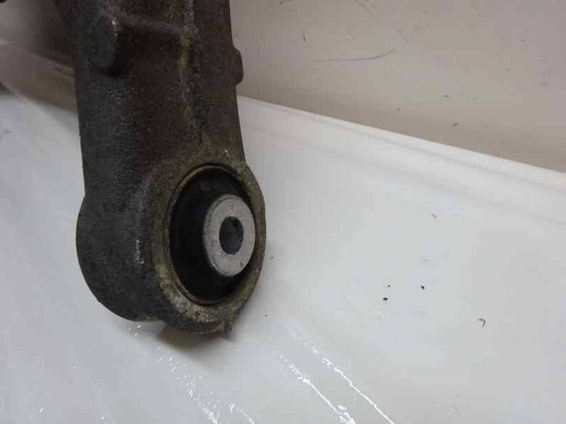BRAZO SUSPENSION INFERIOR TRASERO DERECHO AUDI A4 AVANT 2007 2.0 TDI (140 CV)