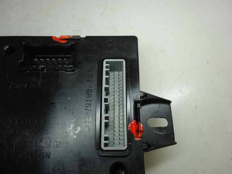 CAJA RELES FUSIBLES RENAULT CAPTUR 2014 1.5 DCI D FAP ENERGY (90 CV)