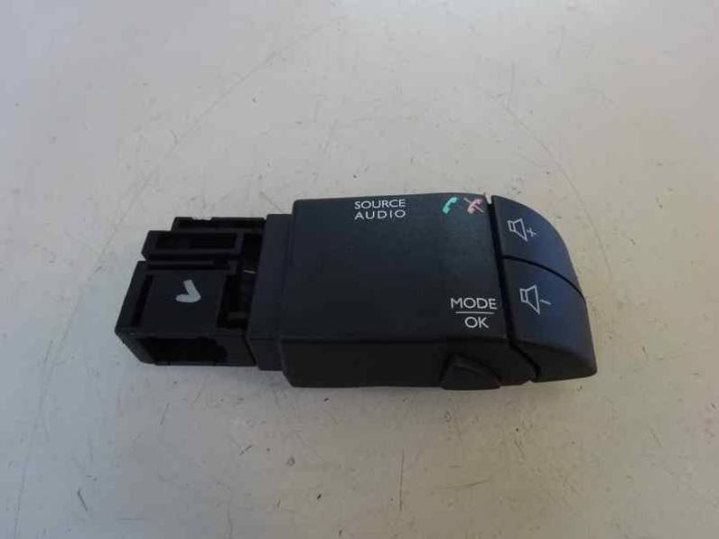 MANDO MULTIFUNCION RENAULT CAPTUR 2014 1.5 DCI D FAP ENERGY (90 CV)