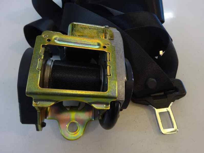 CINTURON SEGURIDAD TRASERO IZQUIERDO MERCEDES CLASE A 2004 2.0 CDI (109 CV)