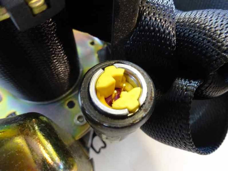 CINTURON SEGURIDAD TRASERO IZQUIERDO MERCEDES CLASE A 2004 2.0 CDI (109 CV)