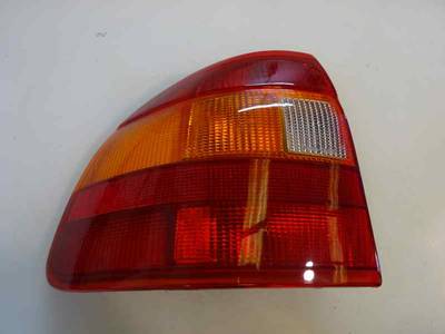 PILOTO TRASERO IZQUIERDO OPEL ASTRA F BERLINA