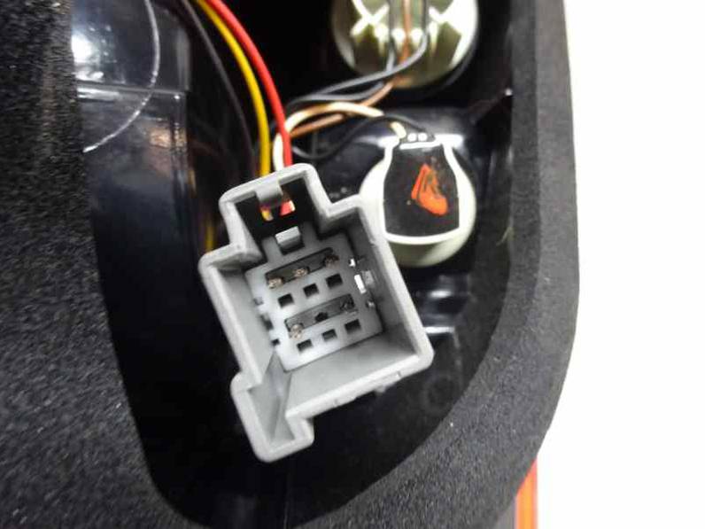 PILOTO TRASERO DERECHO FORD FIESTA 2016 1.5 TDCI (95 CV)