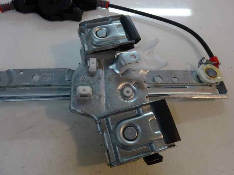 ELEVALUNAS TRASERO IZQUIERDO FORD FIESTA 2016 1.5 TDCI (95 CV)