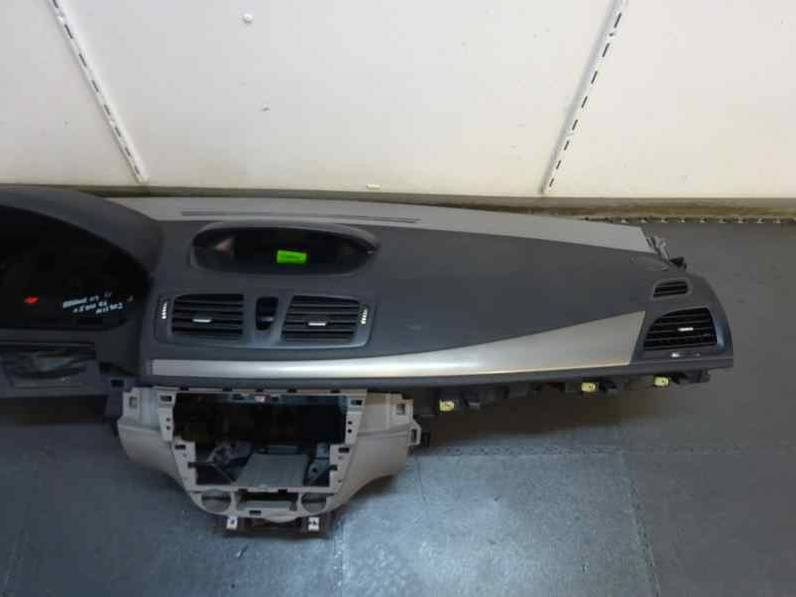 SALPICADERO RENAULT MEGANE III BERLINA 5 P 2009 1.5 DCI D (86 CV)