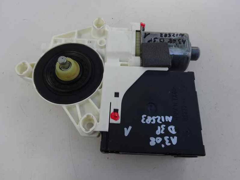 MOTOR ELEVALUNAS DELANTERO DERECHO AUDI A3 2008 2.0 TDI (140 CV)