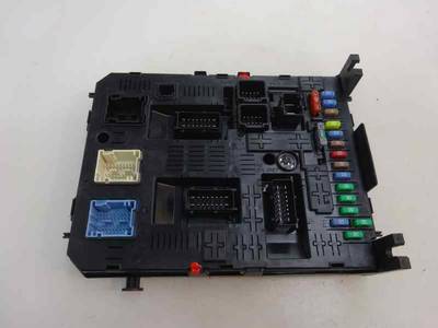 CAJA RELES FUSIBLES CITROEN C4 BERLINA 2009 1.6 16V HDI (90 CV)