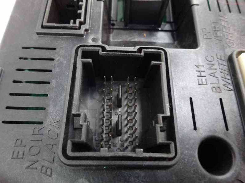 CAJA RELES FUSIBLES CITROEN C4 BERLINA 2009 1.6 16V HDI (90 CV)