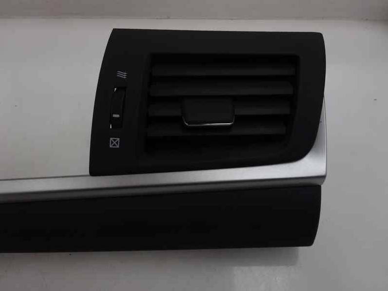 REJILLA AIREADORA LEXUS CT 2012 1.8 16V (99 CV)