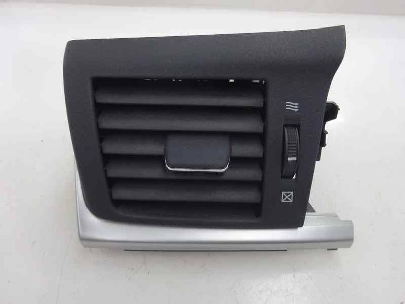 REJILLA AIREADORA LEXUS CT 2012 1.8 16V (99 CV)
