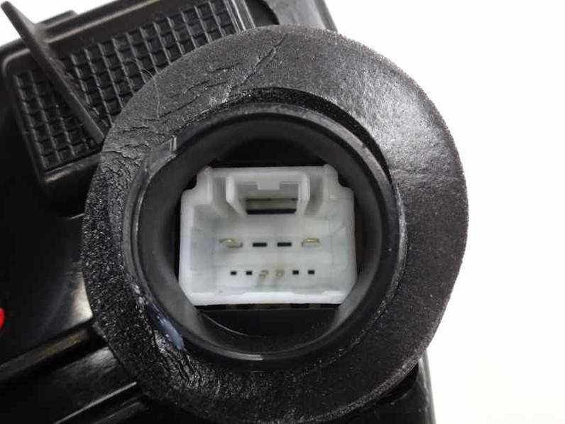 CERRADURA PUERTA DELANTERA DERECHA LEXUS CT 2012 1.8 16V (99 CV)