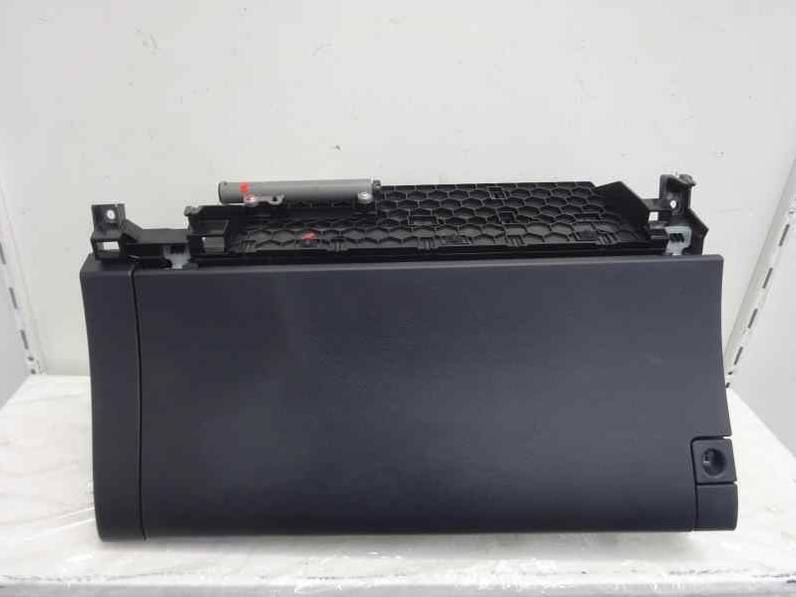 GUANTERA LEXUS CT 2012 1.8 16V (99 CV)