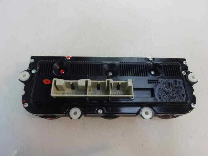 MANDO CLIMATIZADOR VOLKSWAGEN GOLF V BERLINA 2004 1.9 TDI (105 CV)